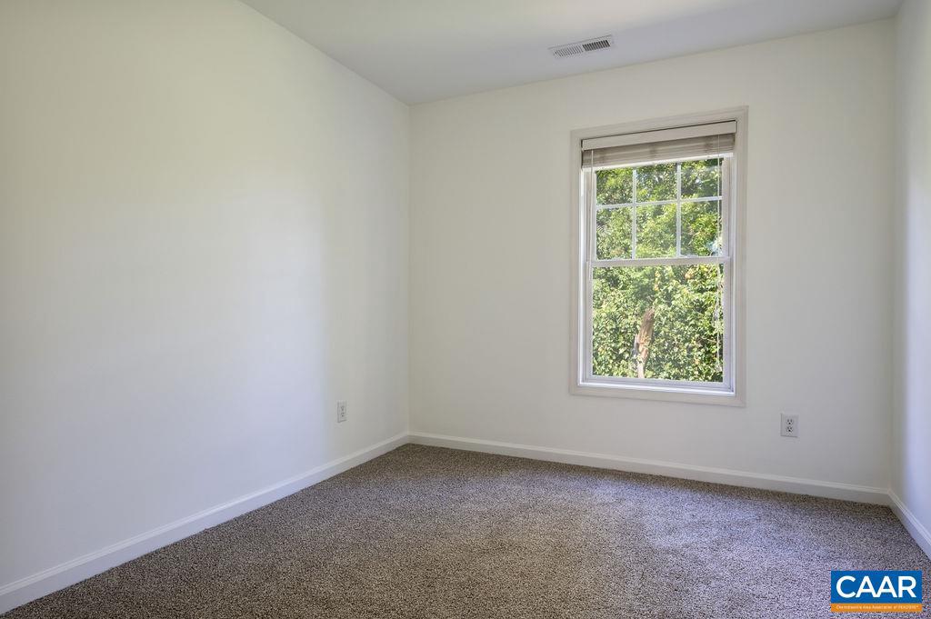 129 OLD FIFTH CIR, CHARLOTTESVILLE, Virginia 22903, 4 Bedrooms Bedrooms, ,2 BathroomsBathrooms,Residential,For sale,129 OLD FIFTH CIR,668533 MLS # 668533