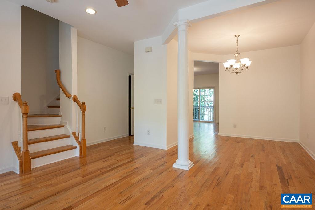 129 OLD FIFTH CIR, CHARLOTTESVILLE, Virginia 22903, 4 Bedrooms Bedrooms, ,2 BathroomsBathrooms,Residential,For sale,129 OLD FIFTH CIR,668533 MLS # 668533