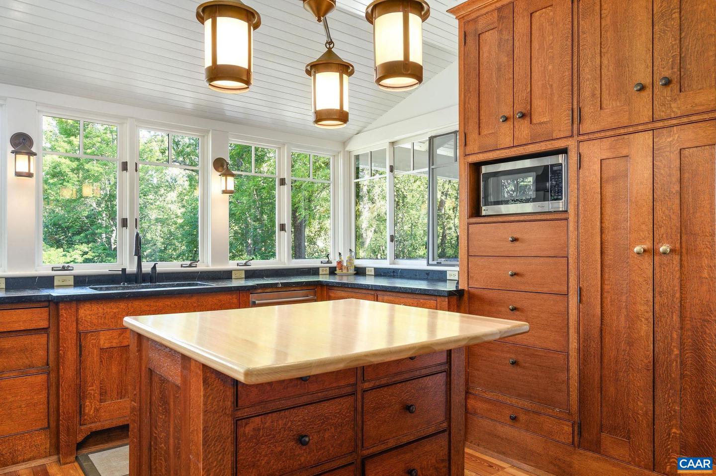 2386 GARTH RD, CHARLOTTESVILLE, Virginia 22901, 5 Bedrooms Bedrooms, ,6 BathroomsBathrooms,Residential,For sale,2386 GARTH RD,668550 MLS # 668550