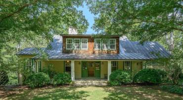 2386 GARTH RD, CHARLOTTESVILLE, Virginia 22901, 5 Bedrooms Bedrooms, ,6 BathroomsBathrooms,Residential,For sale,2386 GARTH RD,668550 MLS # 668550