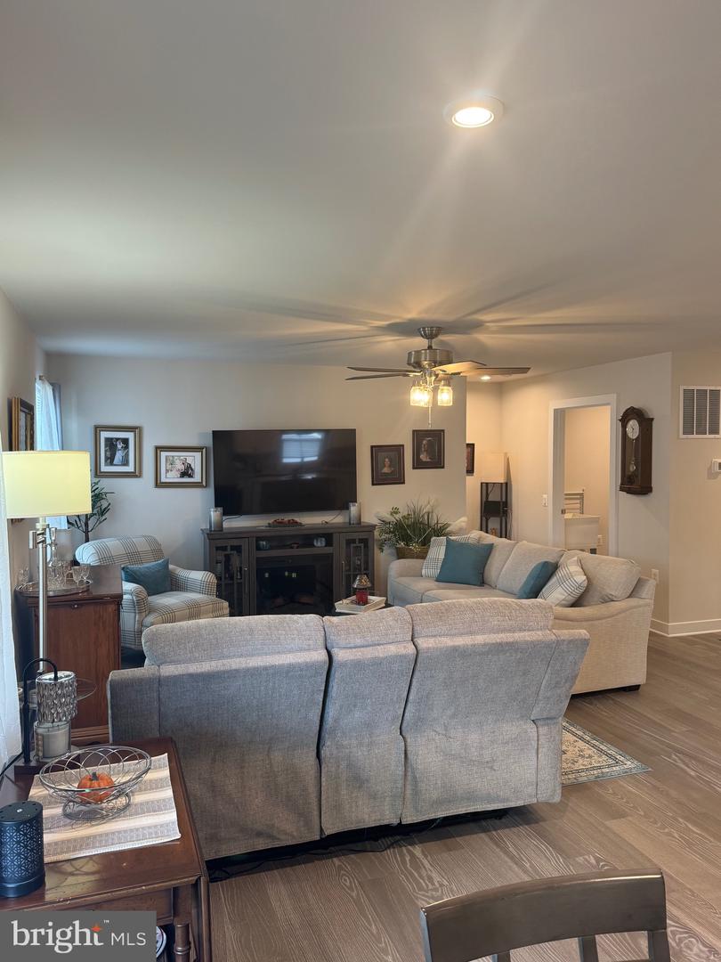 7411 BRENTFORD TER, FREDERICKSBURG, Virginia 22407, 3 Bedrooms Bedrooms, ,2 BathroomsBathrooms,Residential,For sale,7411 BRENTFORD TER,VASP2036004 MLS # VASP2036004