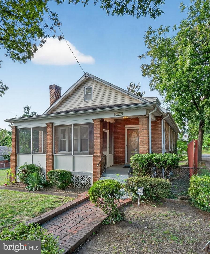 213 VAN BUREN ST NW, WASHINGTON, District Of Columbia 20012, 3 Bedrooms Bedrooms, ,2 BathroomsBathrooms,Residential,For sale,213 VAN BUREN ST NW,DCDC2220214 MLS # DCDC2220214