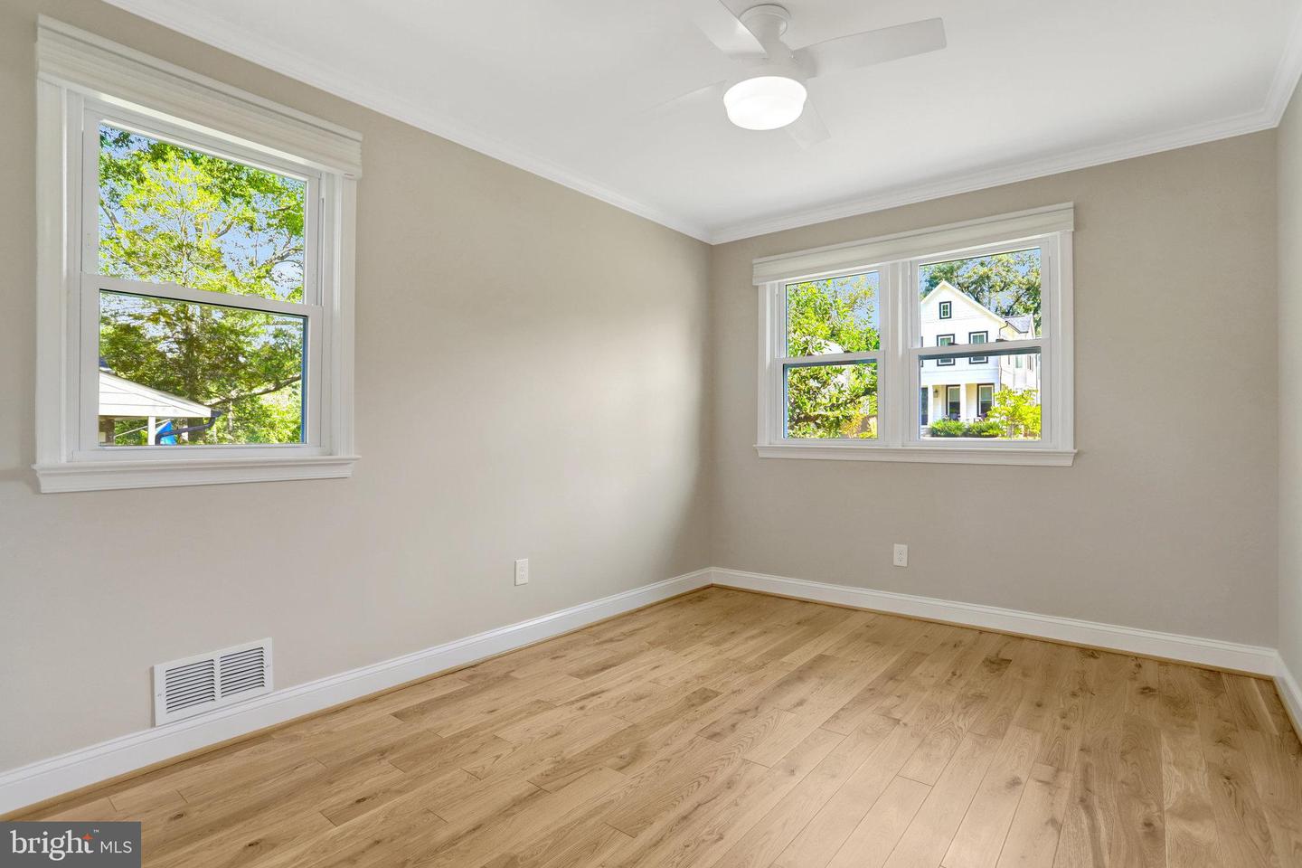 1111 WESTMORELAND RD, ALEXANDRIA, Virginia 22308, 4 Bedrooms Bedrooms, ,3 BathroomsBathrooms,Residential,For sale,1111 WESTMORELAND RD,VAFX2264816 MLS # VAFX2264816