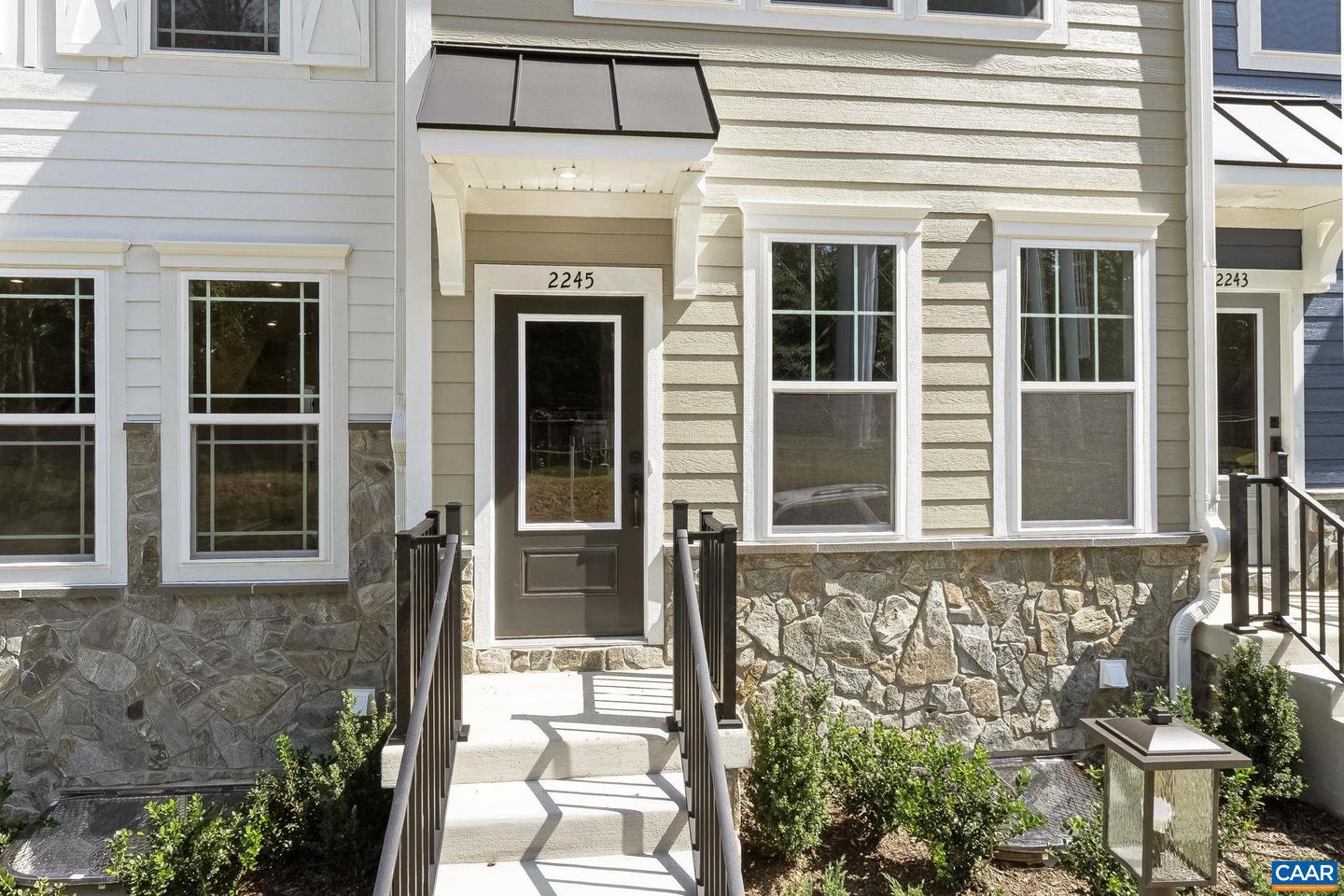 2245 WOODBURN RD, CHARLOTTESVILLE, Virginia 22901, 3 Bedrooms Bedrooms, ,3 BathroomsBathrooms,Residential,For sale,2245 WOODBURN RD,668560 MLS # 668560