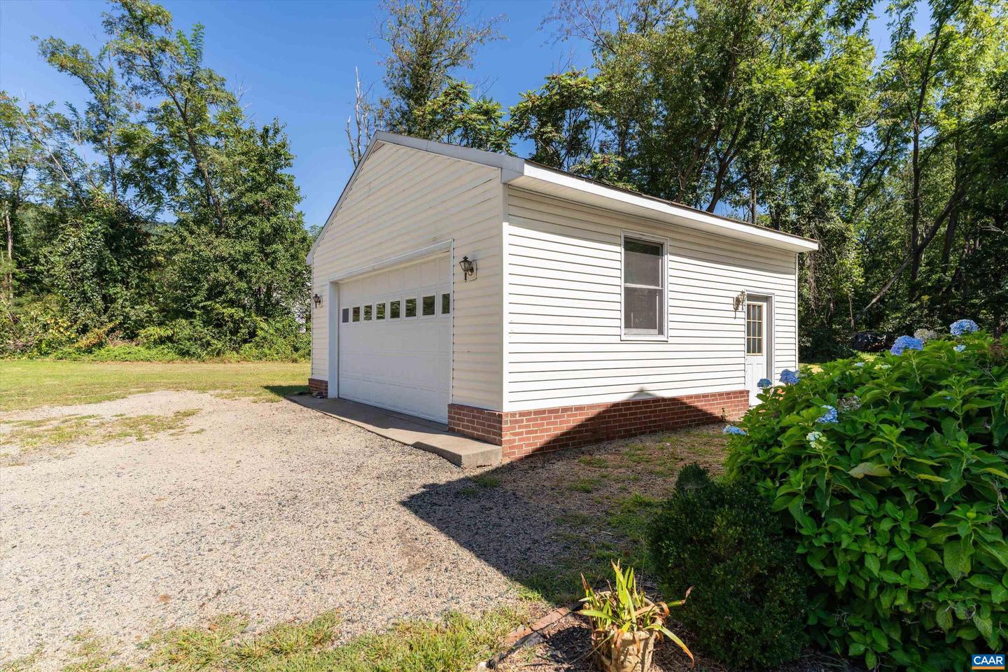 421 NEWTOWN RD, GREENWOOD, Virginia 22943, 3 Bedrooms Bedrooms, ,2 BathroomsBathrooms,Residential,For sale,421 NEWTOWN RD,668564 MLS # 668564