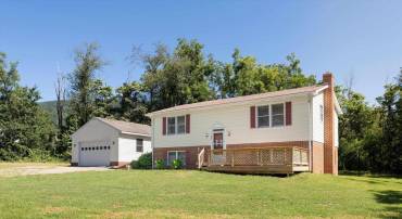 421 NEWTOWN RD, GREENWOOD, Virginia 22943, 3 Bedrooms Bedrooms, ,2 BathroomsBathrooms,Residential,For sale,421 NEWTOWN RD,668564 MLS # 668564