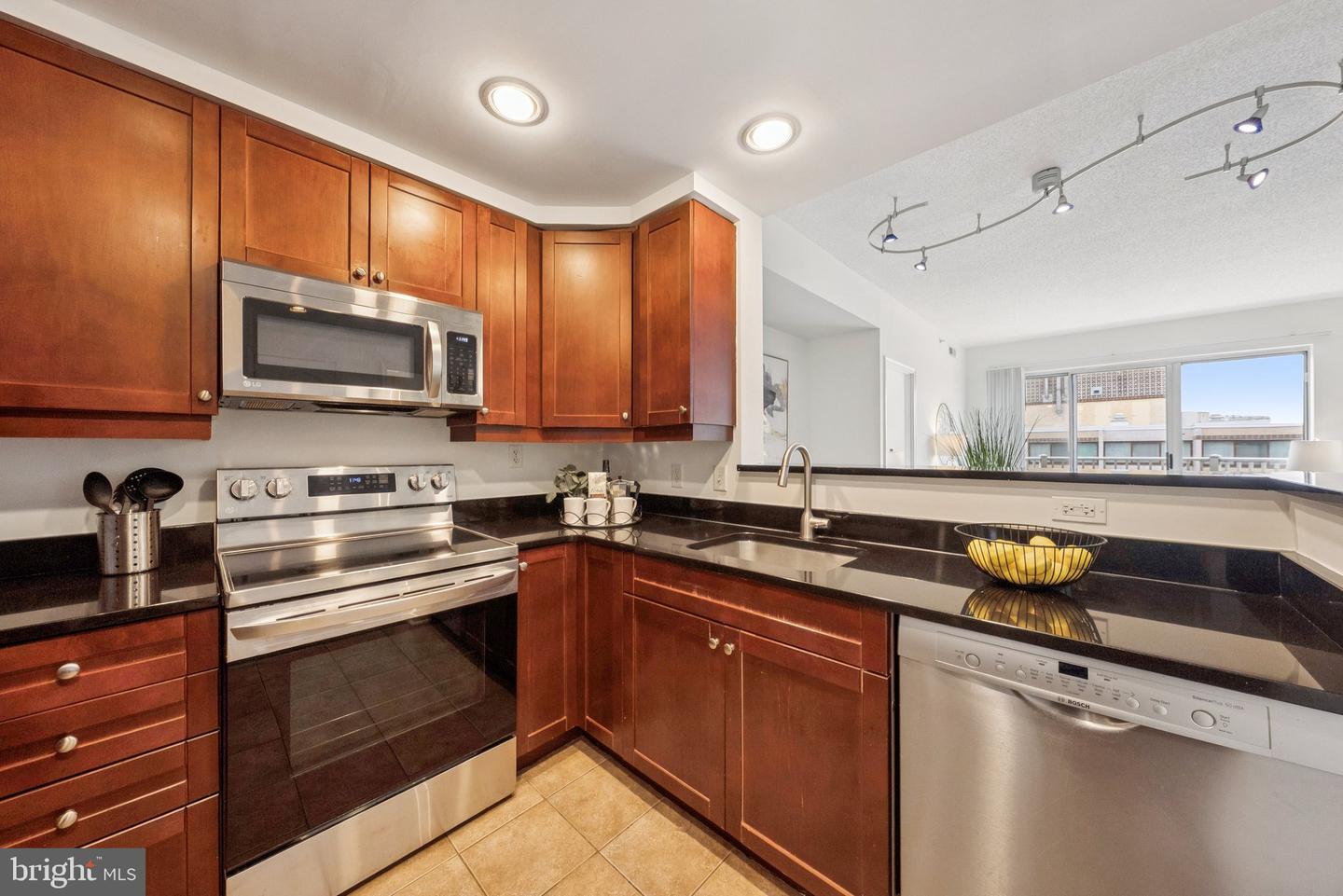 1111 11TH ST NW #901, WASHINGTON, District Of Columbia 20001, 2 Bedrooms Bedrooms, ,2 BathroomsBathrooms,Residential,For sale,1111 11TH ST NW #901,DCDC2220254 MLS # DCDC2220254