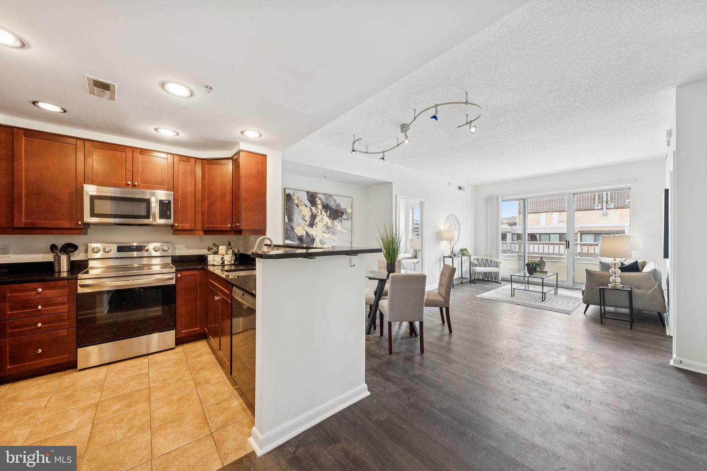 1111 11TH ST NW #901, WASHINGTON, District Of Columbia 20001, 2 Bedrooms Bedrooms, ,2 BathroomsBathrooms,Residential,For sale,1111 11TH ST NW #901,DCDC2220254 MLS # DCDC2220254