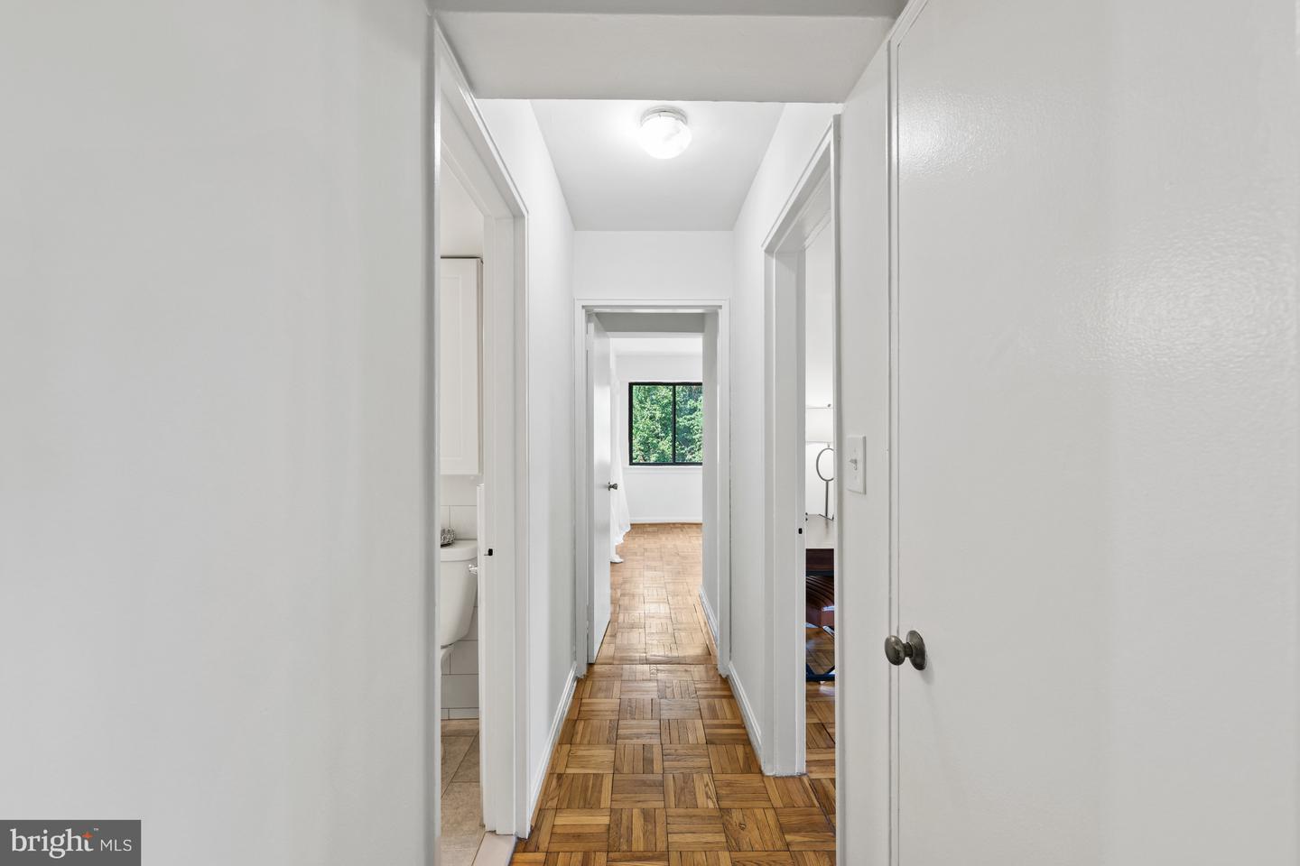 3901 TUNLAW RD NW #606, WASHINGTON, District Of Columbia 20007, 2 Bedrooms Bedrooms, ,1 BathroomBathrooms,Residential,For sale,3901 TUNLAW RD NW #606,DCDC2220264 MLS # DCDC2220264