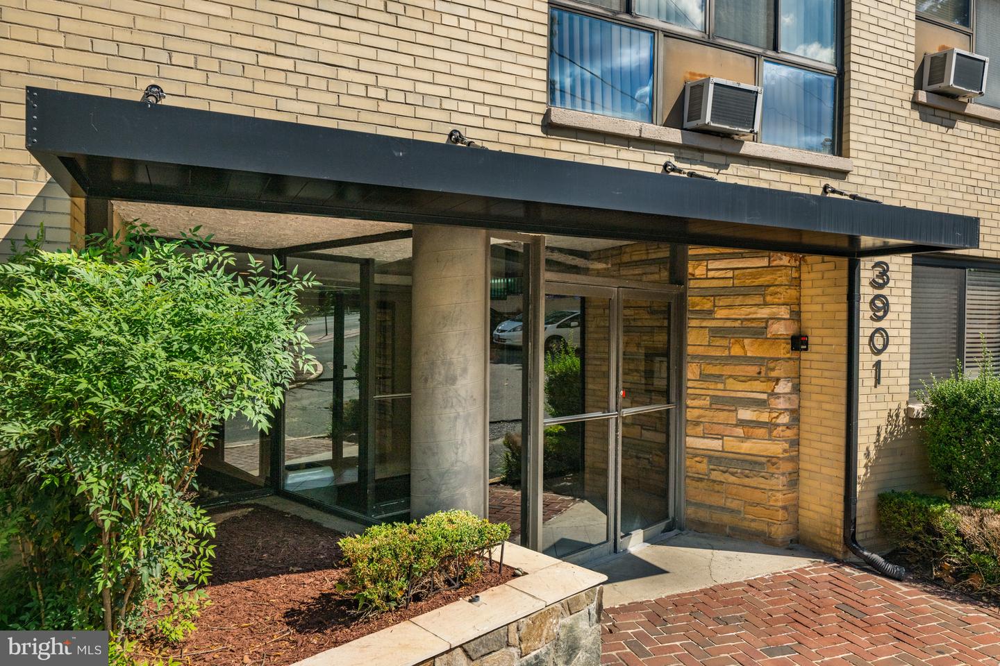 3901 TUNLAW RD NW #606, WASHINGTON, District Of Columbia 20007, 2 Bedrooms Bedrooms, ,1 BathroomBathrooms,Residential,For sale,3901 TUNLAW RD NW #606,DCDC2220264 MLS # DCDC2220264