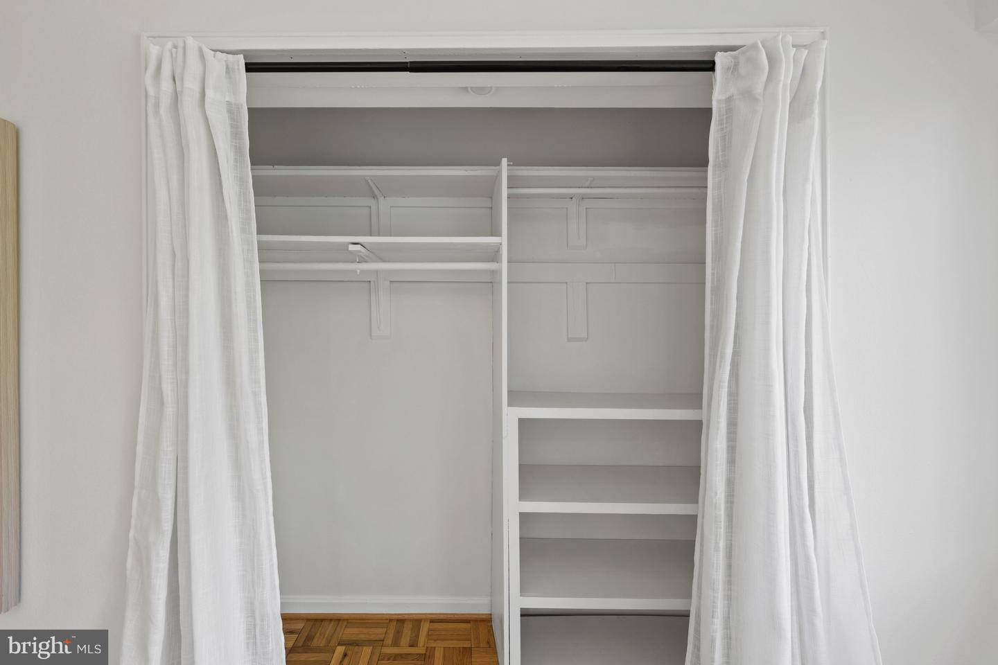 3901 TUNLAW RD NW #606, WASHINGTON, District Of Columbia 20007, 2 Bedrooms Bedrooms, ,1 BathroomBathrooms,Residential,For sale,3901 TUNLAW RD NW #606,DCDC2220264 MLS # DCDC2220264