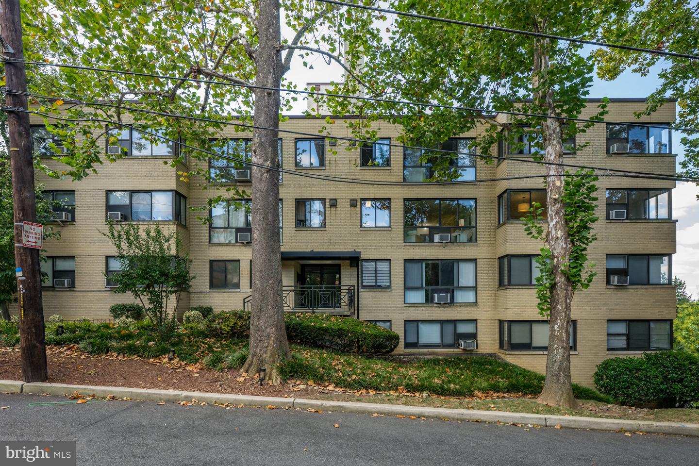 3901 TUNLAW RD NW #606, WASHINGTON, District Of Columbia 20007, 2 Bedrooms Bedrooms, ,1 BathroomBathrooms,Residential,For sale,3901 TUNLAW RD NW #606,DCDC2220264 MLS # DCDC2220264