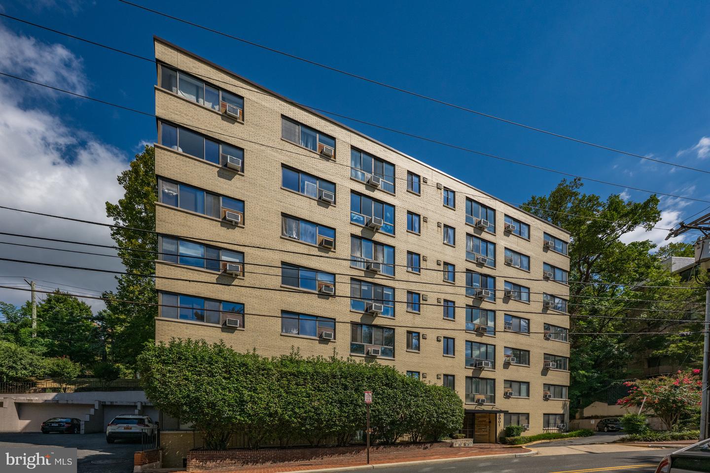 3901 TUNLAW RD NW #606, WASHINGTON, District Of Columbia 20007, 2 Bedrooms Bedrooms, ,1 BathroomBathrooms,Residential,For sale,3901 TUNLAW RD NW #606,DCDC2220264 MLS # DCDC2220264