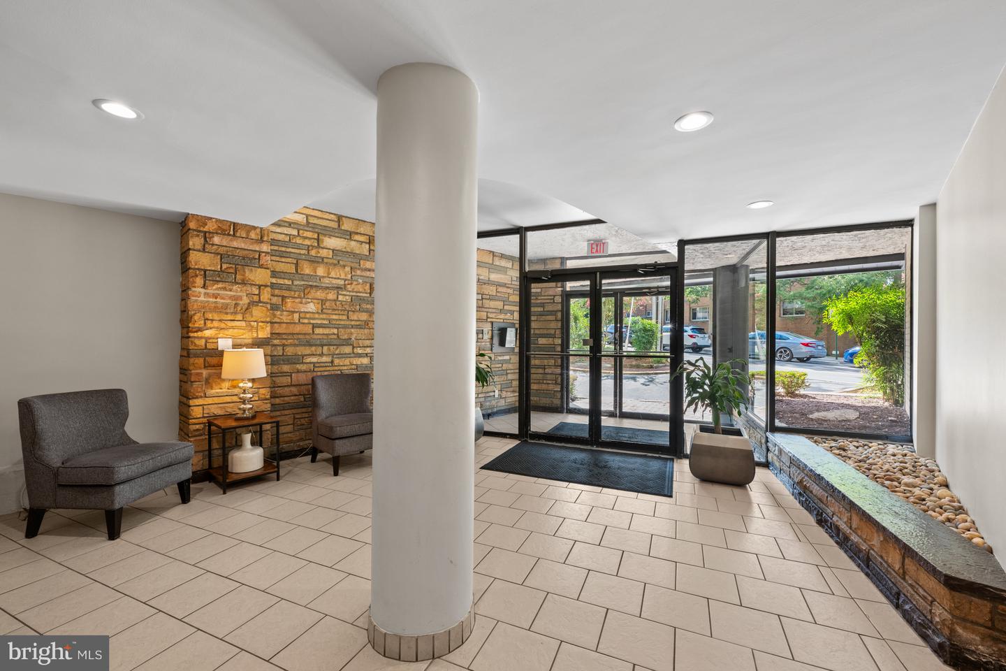 3901 TUNLAW RD NW #606, WASHINGTON, District Of Columbia 20007, 2 Bedrooms Bedrooms, ,1 BathroomBathrooms,Residential,For sale,3901 TUNLAW RD NW #606,DCDC2220264 MLS # DCDC2220264