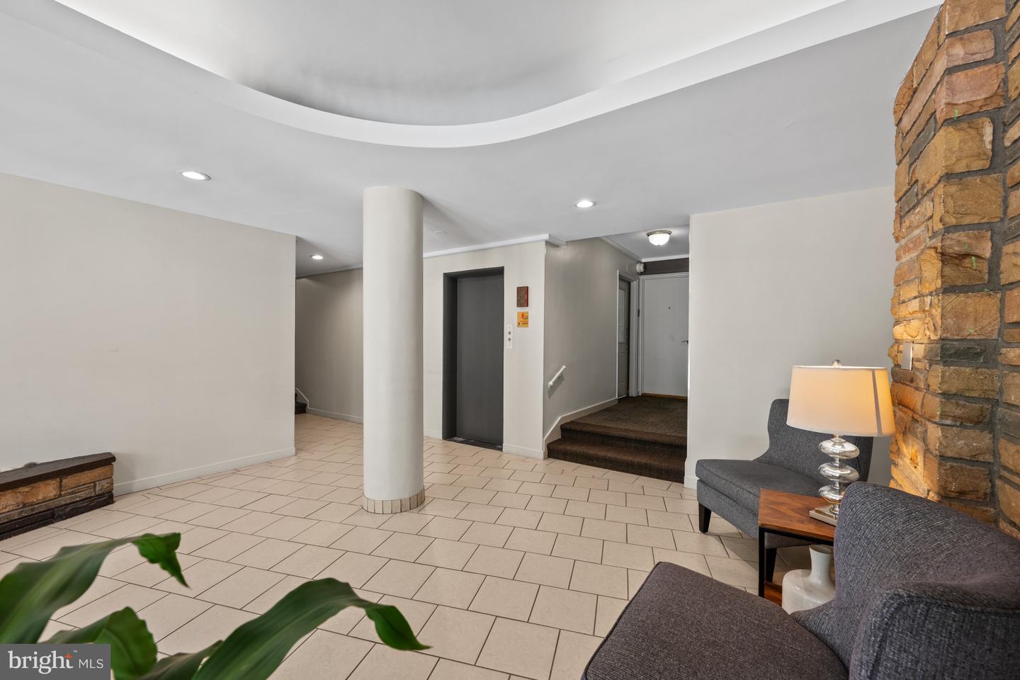 3901 TUNLAW RD NW #606, WASHINGTON, District Of Columbia 20007, 2 Bedrooms Bedrooms, ,1 BathroomBathrooms,Residential,For sale,3901 TUNLAW RD NW #606,DCDC2220264 MLS # DCDC2220264