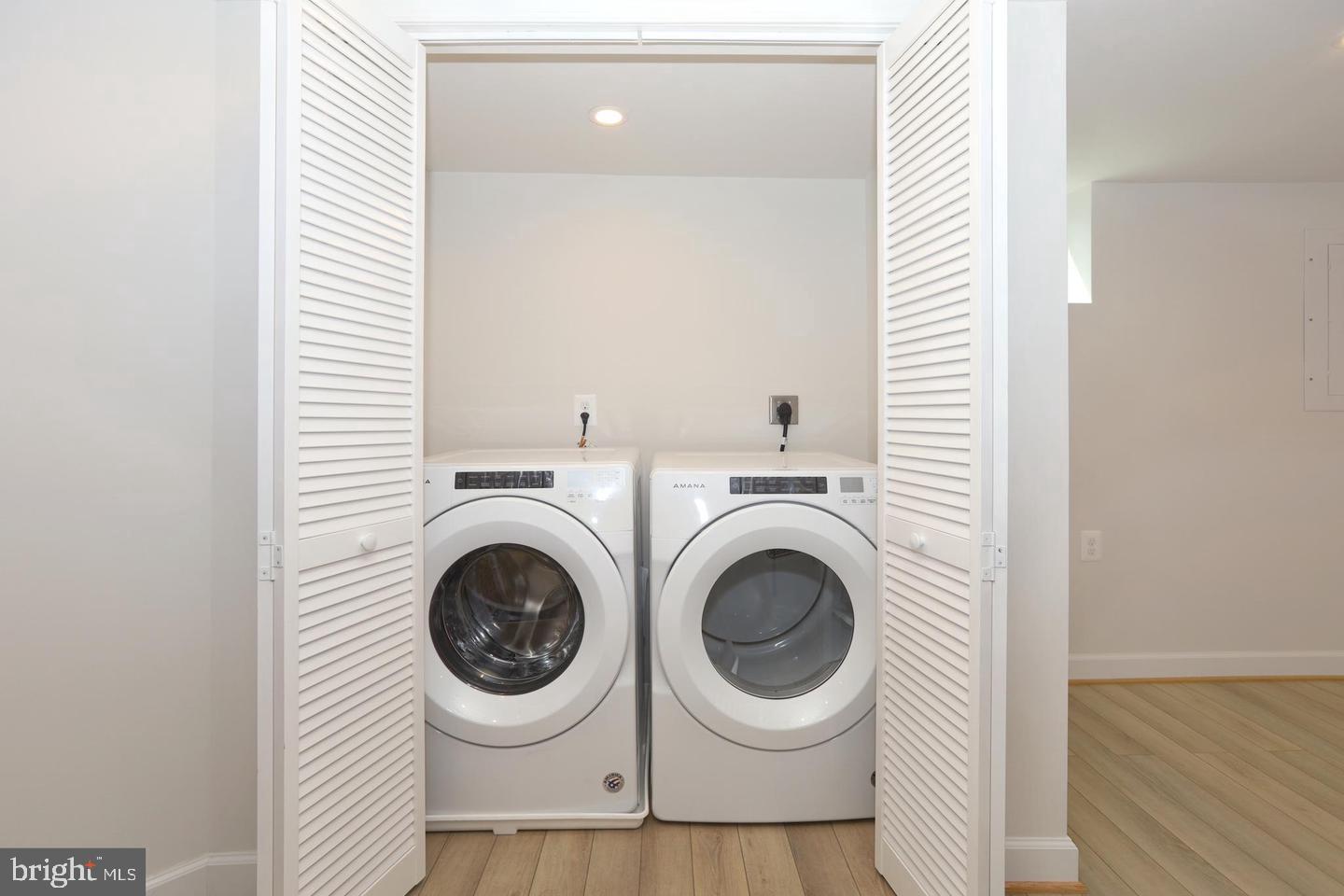 5432 N 23RD ST, ARLINGTON, Virginia 22205, 3 Bedrooms Bedrooms, 7 Rooms Rooms,2 BathroomsBathrooms,Residential,For sale,5432 N 23RD ST,VAAR2063116 MLS # VAAR2063116