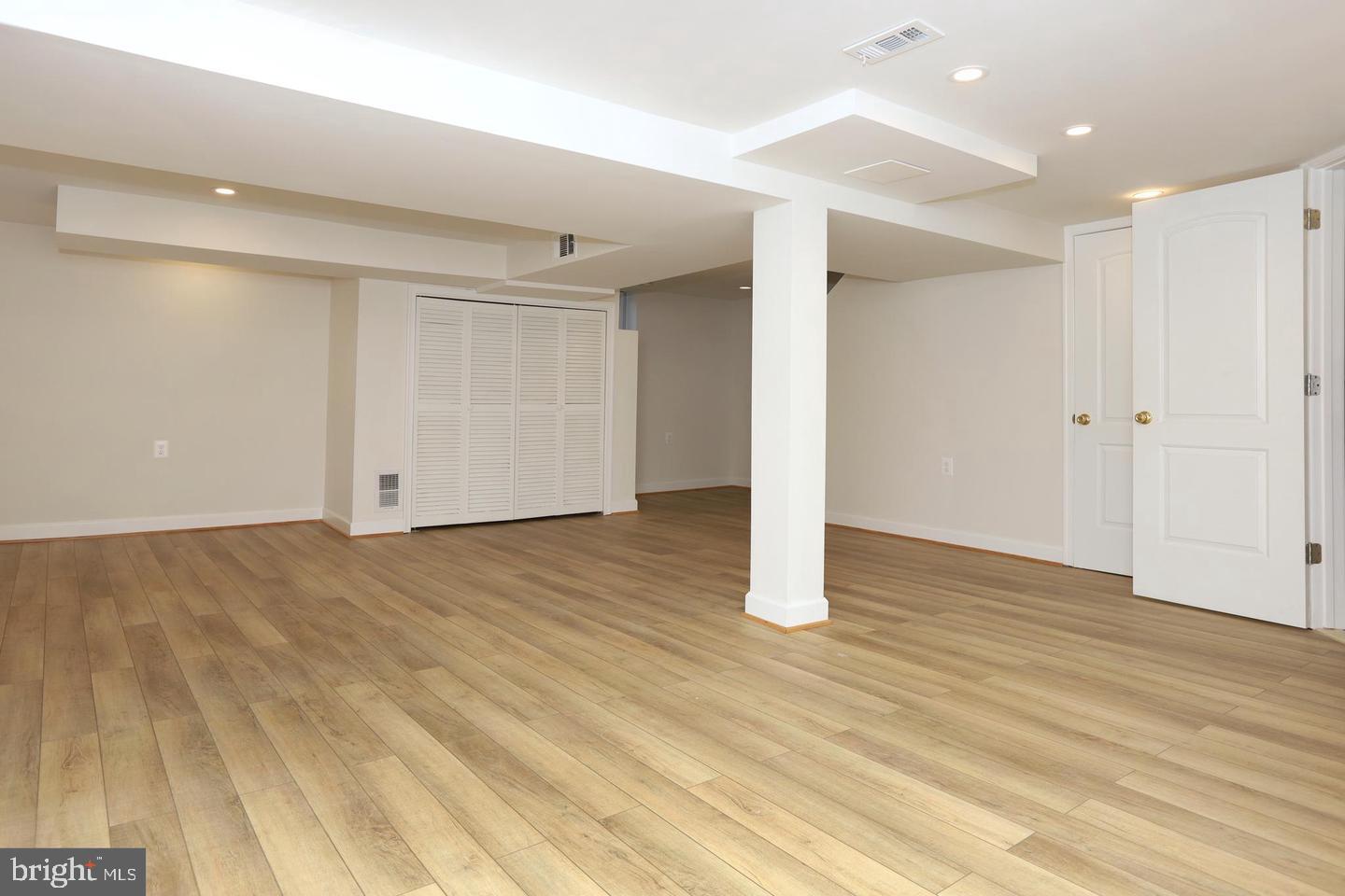 5432 N 23RD ST, ARLINGTON, Virginia 22205, 3 Bedrooms Bedrooms, 7 Rooms Rooms,2 BathroomsBathrooms,Residential,For sale,5432 N 23RD ST,VAAR2063116 MLS # VAAR2063116