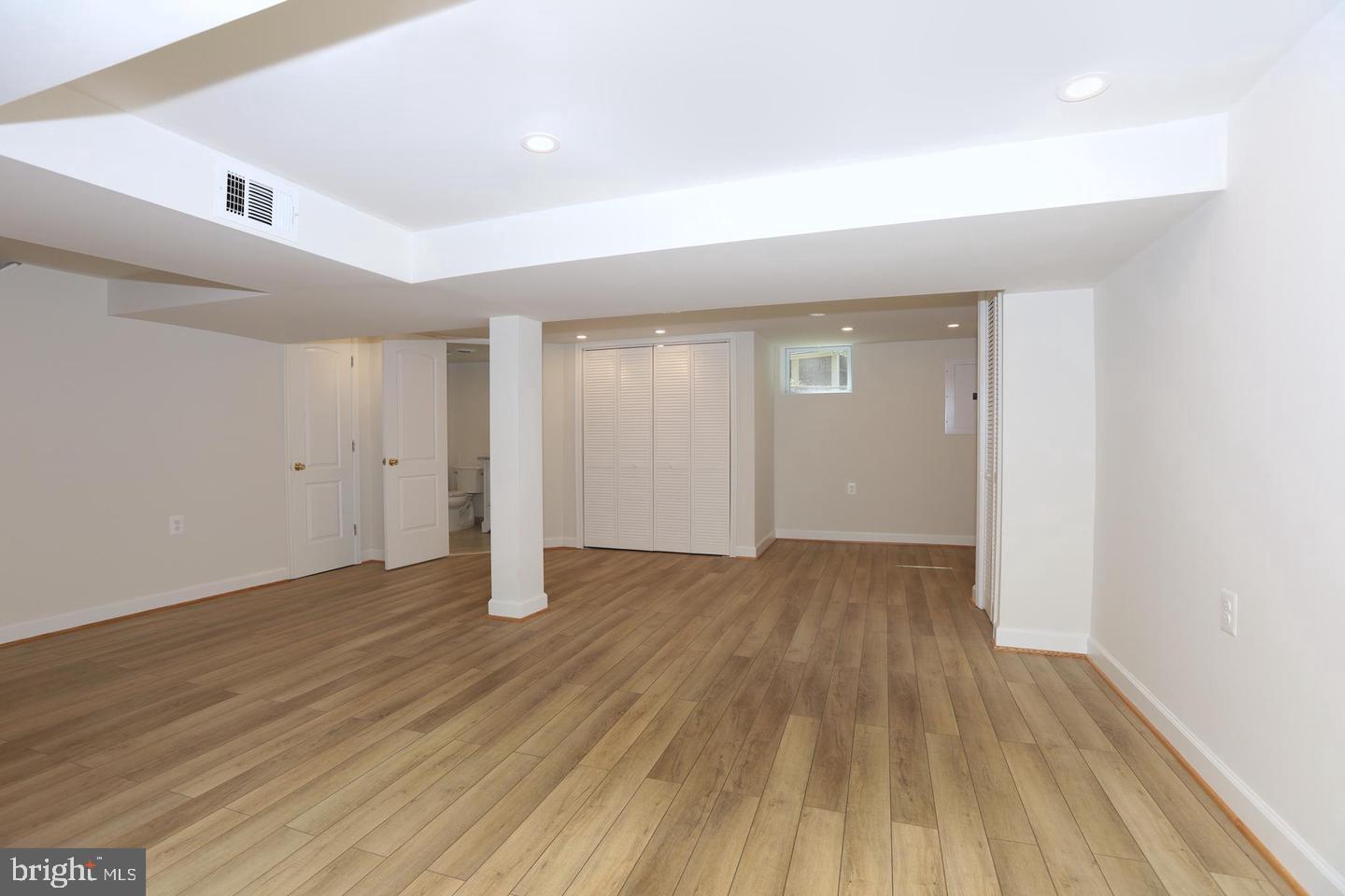 5432 N 23RD ST, ARLINGTON, Virginia 22205, 3 Bedrooms Bedrooms, 7 Rooms Rooms,2 BathroomsBathrooms,Residential,For sale,5432 N 23RD ST,VAAR2063116 MLS # VAAR2063116