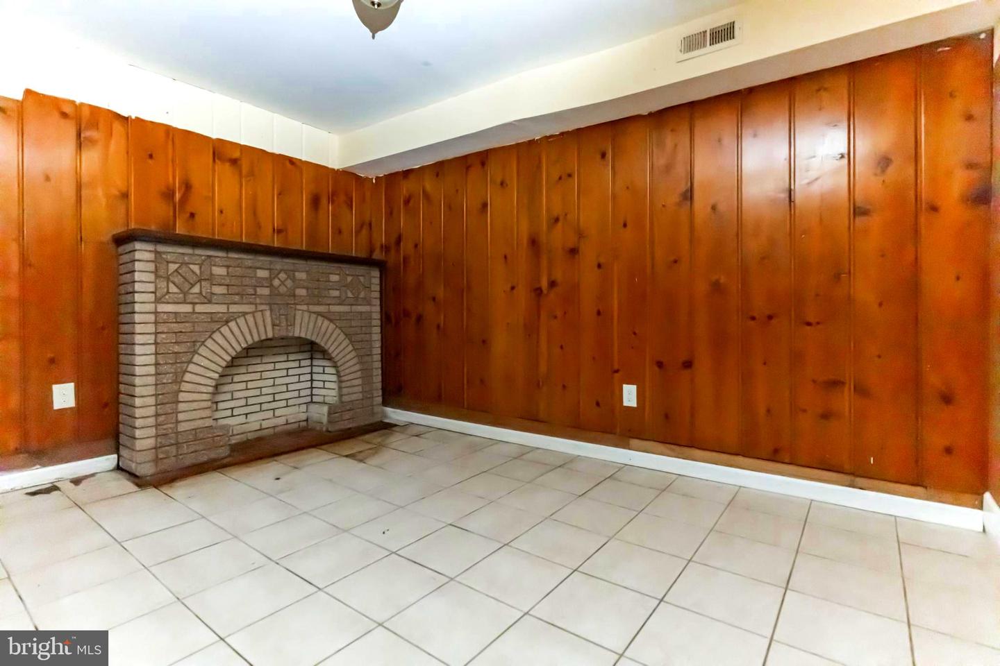 133 LONGFELLOW ST NW, WASHINGTON, District Of Columbia 20011, 3 Bedrooms Bedrooms, ,2 BathroomsBathrooms,Residential,For sale,133 LONGFELLOW ST NW,DCDC2220272 MLS # DCDC2220272