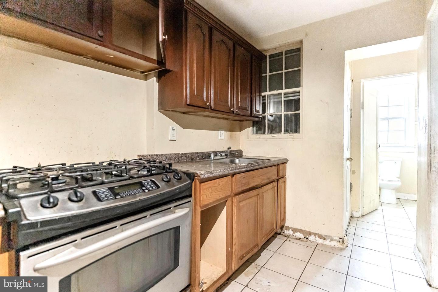 133 LONGFELLOW ST NW, WASHINGTON, District Of Columbia 20011, 3 Bedrooms Bedrooms, ,2 BathroomsBathrooms,Residential,For sale,133 LONGFELLOW ST NW,DCDC2220272 MLS # DCDC2220272
