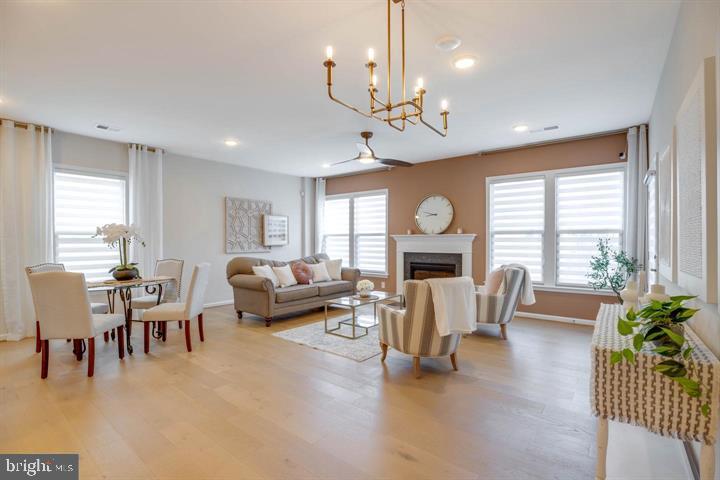 6868 MOONSTONE PEONY LN, HAYMARKET, Virginia 20169, 3 Bedrooms Bedrooms, 6 Rooms Rooms,3 BathroomsBathrooms,Residential,For sale,6868 MOONSTONE PEONY LN,VAPW2103238 MLS # VAPW2103238