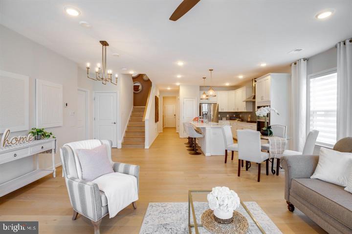 6868 MOONSTONE PEONY LN, HAYMARKET, Virginia 20169, 3 Bedrooms Bedrooms, 6 Rooms Rooms,3 BathroomsBathrooms,Residential,For sale,6868 MOONSTONE PEONY LN,VAPW2103238 MLS # VAPW2103238