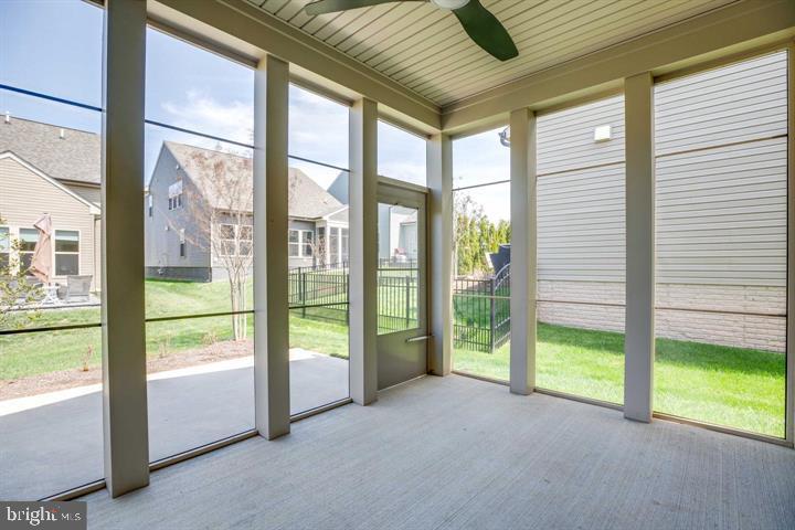 6868 MOONSTONE PEONY LN, HAYMARKET, Virginia 20169, 3 Bedrooms Bedrooms, 6 Rooms Rooms,3 BathroomsBathrooms,Residential,For sale,6868 MOONSTONE PEONY LN,VAPW2103238 MLS # VAPW2103238
