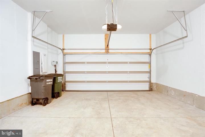 6868 MOONSTONE PEONY LN, HAYMARKET, Virginia 20169, 3 Bedrooms Bedrooms, 6 Rooms Rooms,3 BathroomsBathrooms,Residential,For sale,6868 MOONSTONE PEONY LN,VAPW2103238 MLS # VAPW2103238
