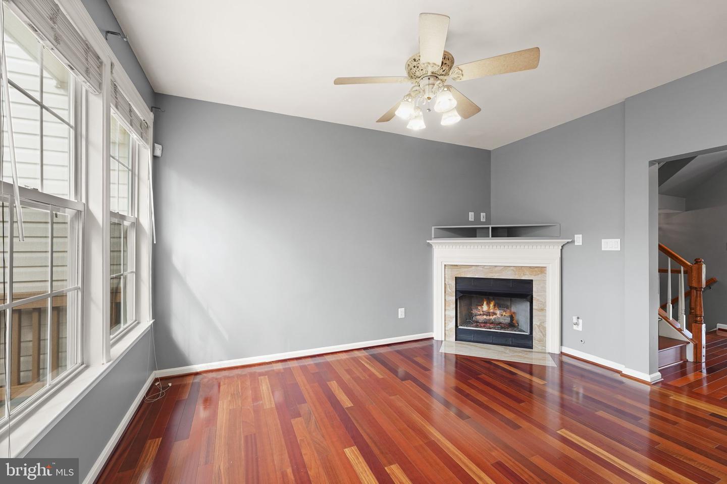 21124 ANGELA SQ, STERLING, Virginia 20166, 3 Bedrooms Bedrooms, ,3 BathroomsBathrooms,Residential,For sale,21124 ANGELA SQ,VALO2106128 MLS # VALO2106128