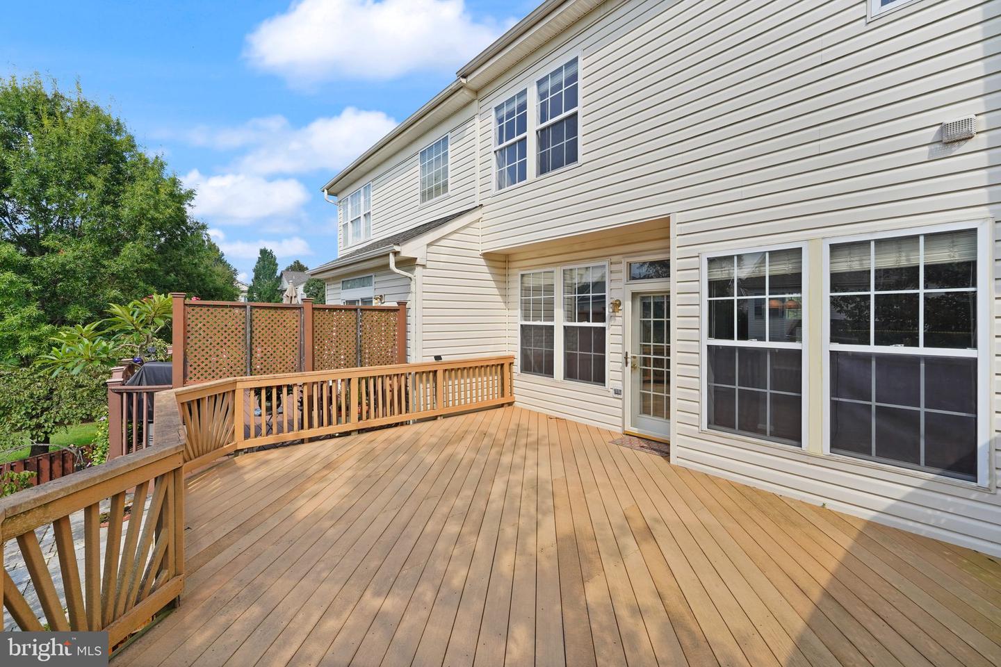 21124 ANGELA SQ, STERLING, Virginia 20166, 3 Bedrooms Bedrooms, ,3 BathroomsBathrooms,Residential,For sale,21124 ANGELA SQ,VALO2106128 MLS # VALO2106128