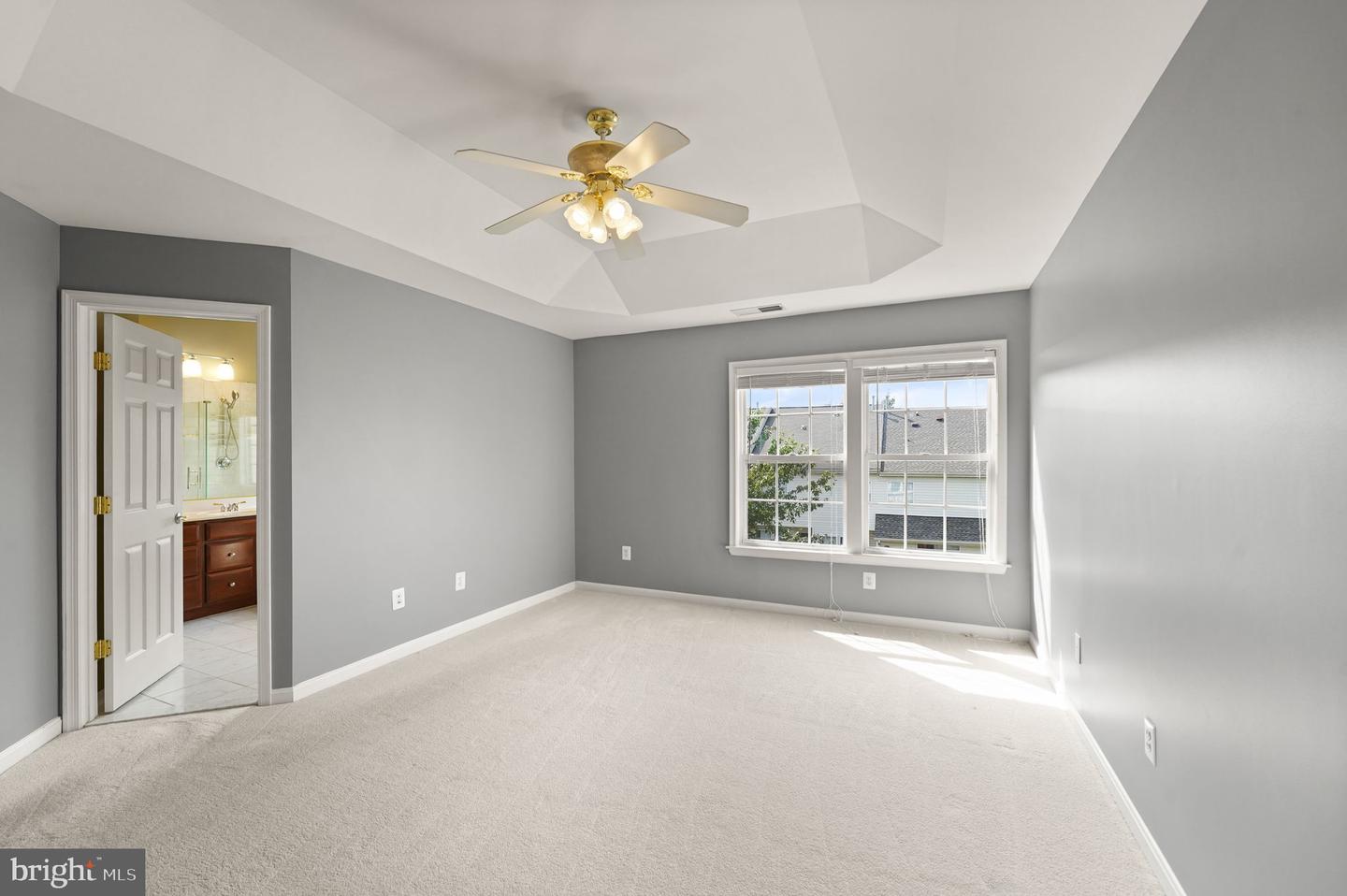 21124 ANGELA SQ, STERLING, Virginia 20166, 3 Bedrooms Bedrooms, ,3 BathroomsBathrooms,Residential,For sale,21124 ANGELA SQ,VALO2106128 MLS # VALO2106128