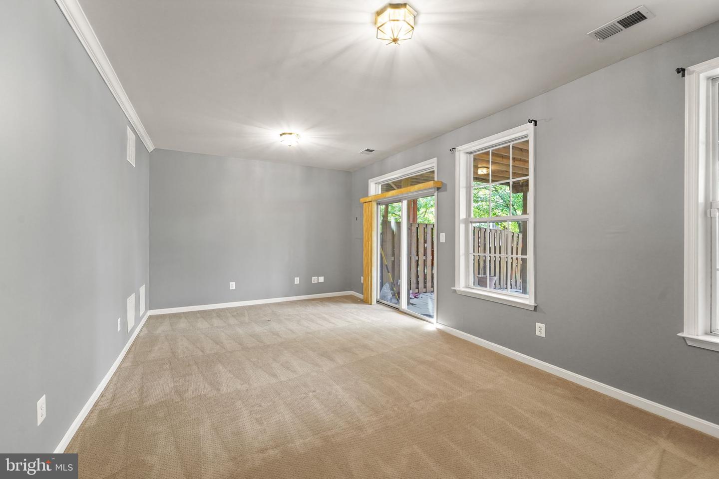 21124 ANGELA SQ, STERLING, Virginia 20166, 3 Bedrooms Bedrooms, ,3 BathroomsBathrooms,Residential,For sale,21124 ANGELA SQ,VALO2106128 MLS # VALO2106128