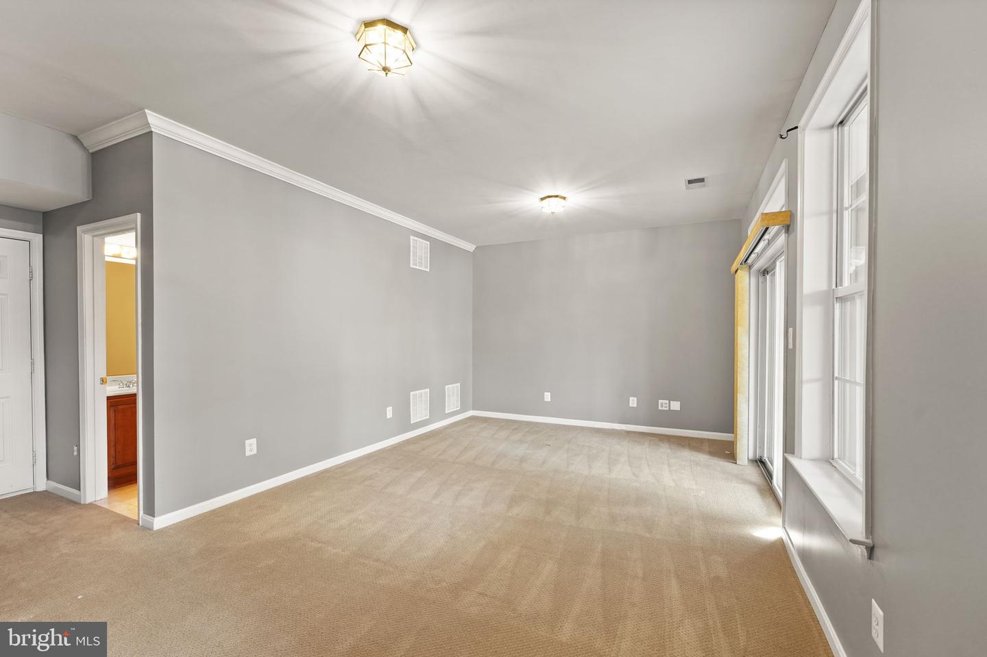21124 ANGELA SQ, STERLING, Virginia 20166, 3 Bedrooms Bedrooms, ,3 BathroomsBathrooms,Residential,For sale,21124 ANGELA SQ,VALO2106128 MLS # VALO2106128