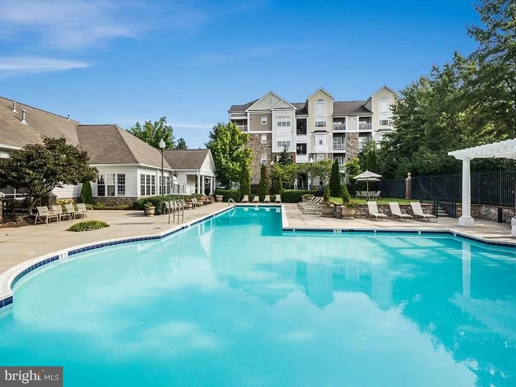 21124 ANGELA SQ, STERLING, Virginia 20166, 3 Bedrooms Bedrooms, ,3 BathroomsBathrooms,Residential,For sale,21124 ANGELA SQ,VALO2106128 MLS # VALO2106128