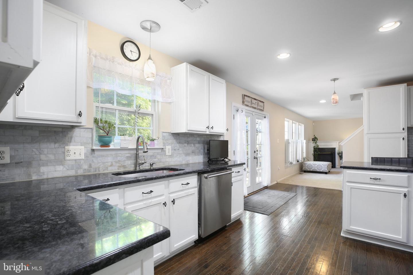 4 GRANITE CT, FREDERICKSBURG, Virginia 22406, 4 Bedrooms Bedrooms, ,2 BathroomsBathrooms,Residential,For sale,4 GRANITE CT,VAST2042398 MLS # VAST2042398