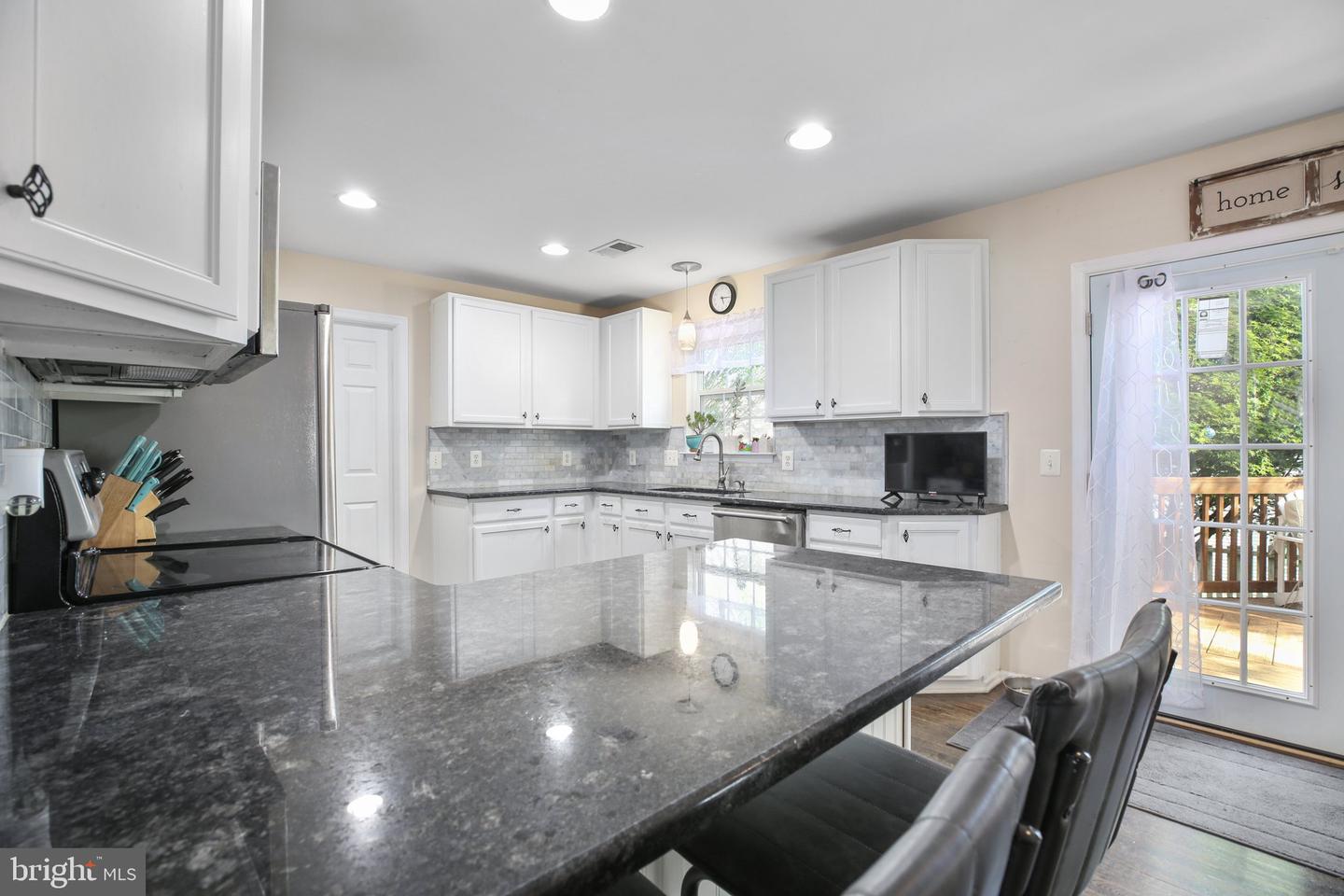 4 GRANITE CT, FREDERICKSBURG, Virginia 22406, 4 Bedrooms Bedrooms, ,2 BathroomsBathrooms,Residential,For sale,4 GRANITE CT,VAST2042398 MLS # VAST2042398