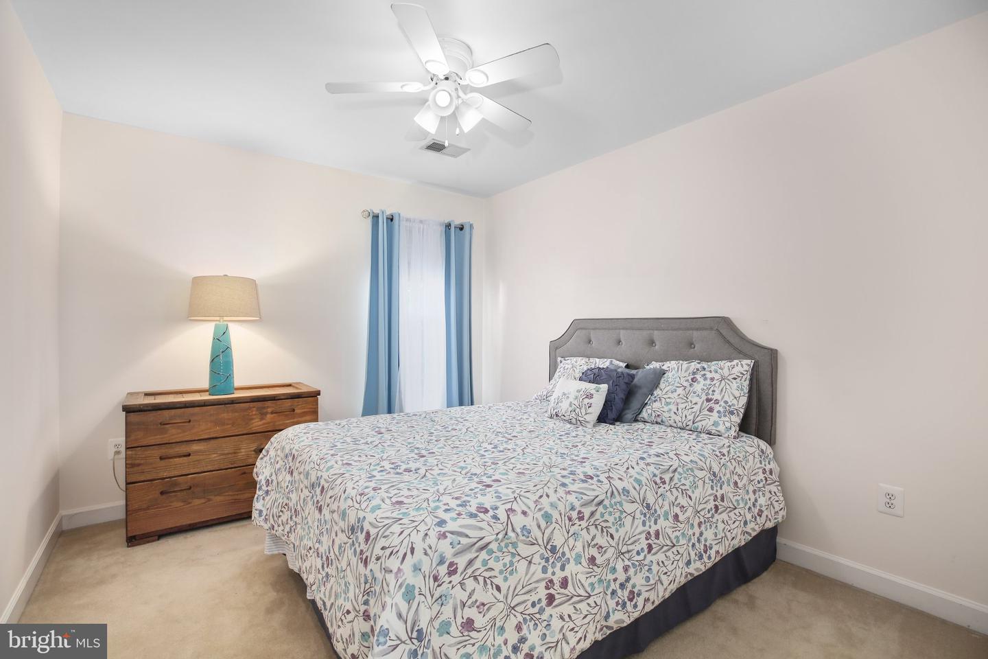 4 GRANITE CT, FREDERICKSBURG, Virginia 22406, 4 Bedrooms Bedrooms, ,2 BathroomsBathrooms,Residential,For sale,4 GRANITE CT,VAST2042398 MLS # VAST2042398