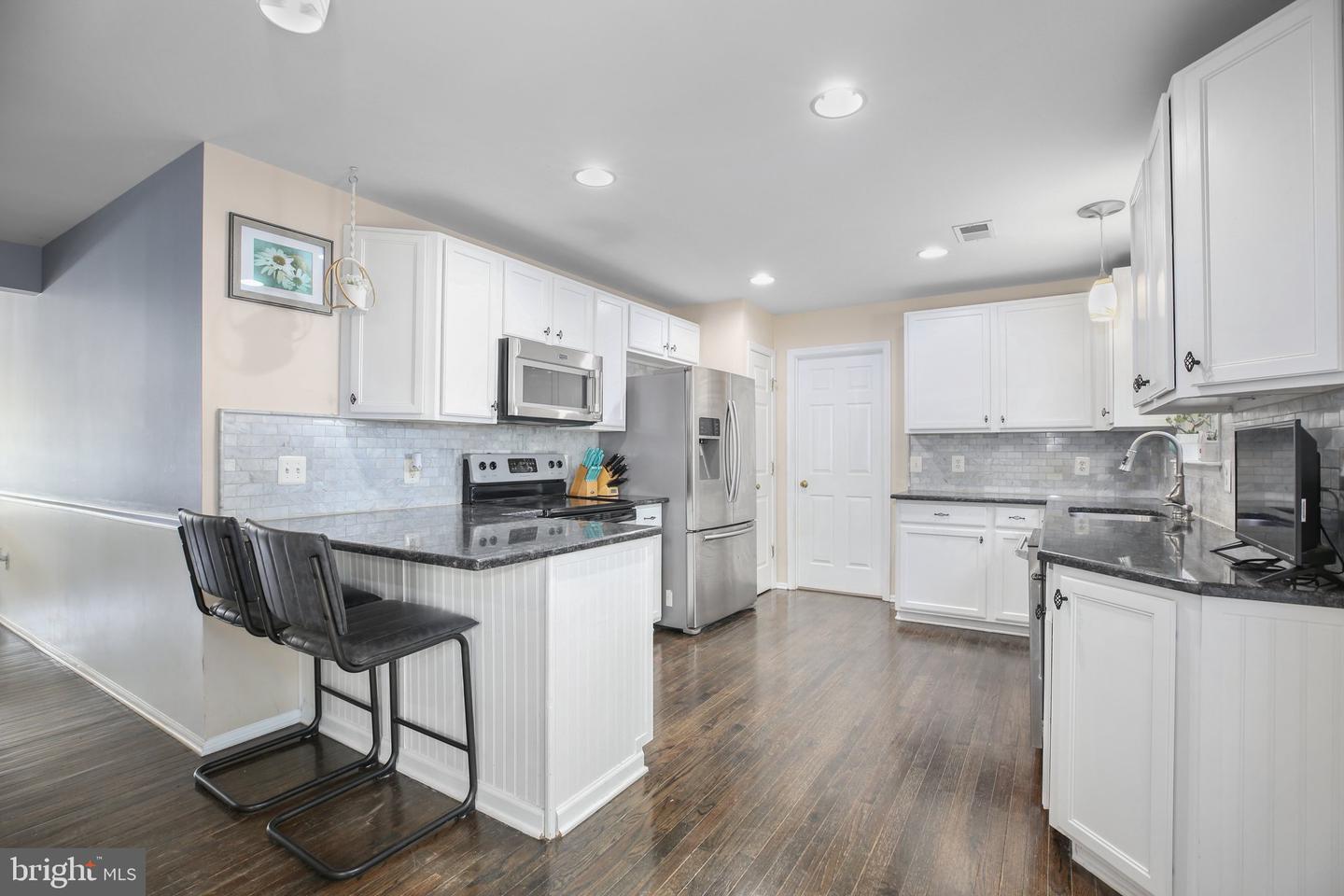 4 GRANITE CT, FREDERICKSBURG, Virginia 22406, 4 Bedrooms Bedrooms, ,2 BathroomsBathrooms,Residential,For sale,4 GRANITE CT,VAST2042398 MLS # VAST2042398