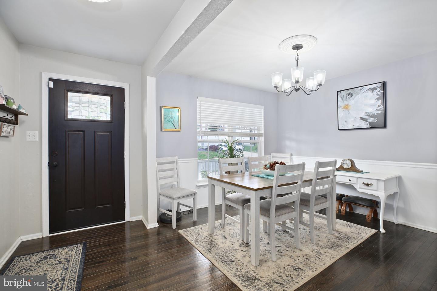 4 GRANITE CT, FREDERICKSBURG, Virginia 22406, 4 Bedrooms Bedrooms, ,2 BathroomsBathrooms,Residential,For sale,4 GRANITE CT,VAST2042398 MLS # VAST2042398