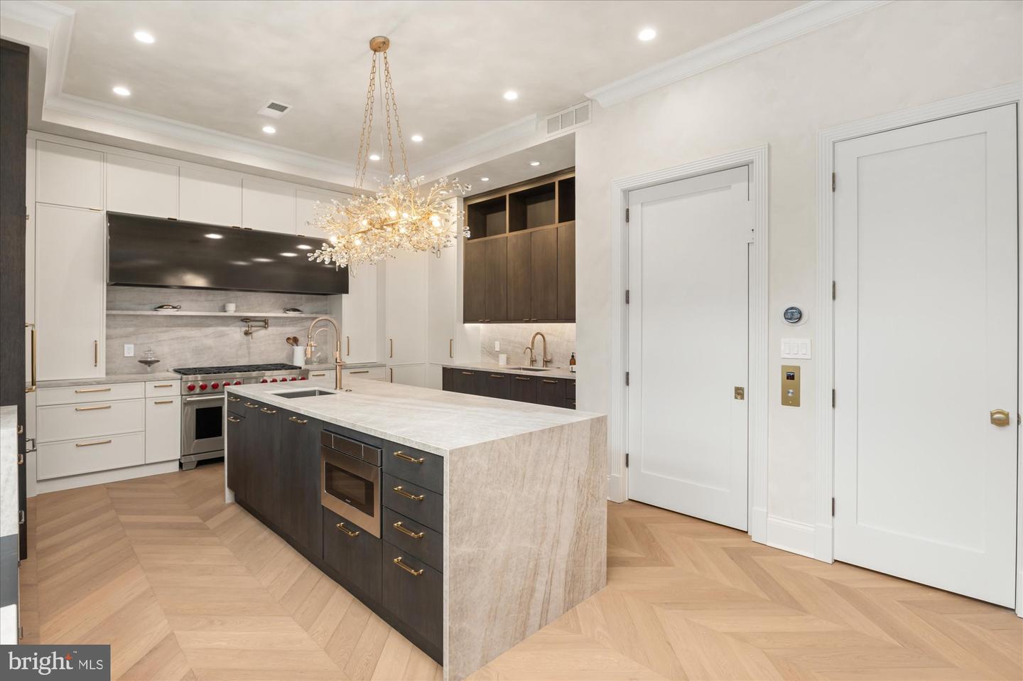 1115 RHODE ISLAND AVE NW, WASHINGTON, District Of Columbia 20005, 5 Bedrooms Bedrooms, ,4 BathroomsBathrooms,Residential,For sale,1115 RHODE ISLAND AVE NW,DCDC2220284 MLS # DCDC2220284