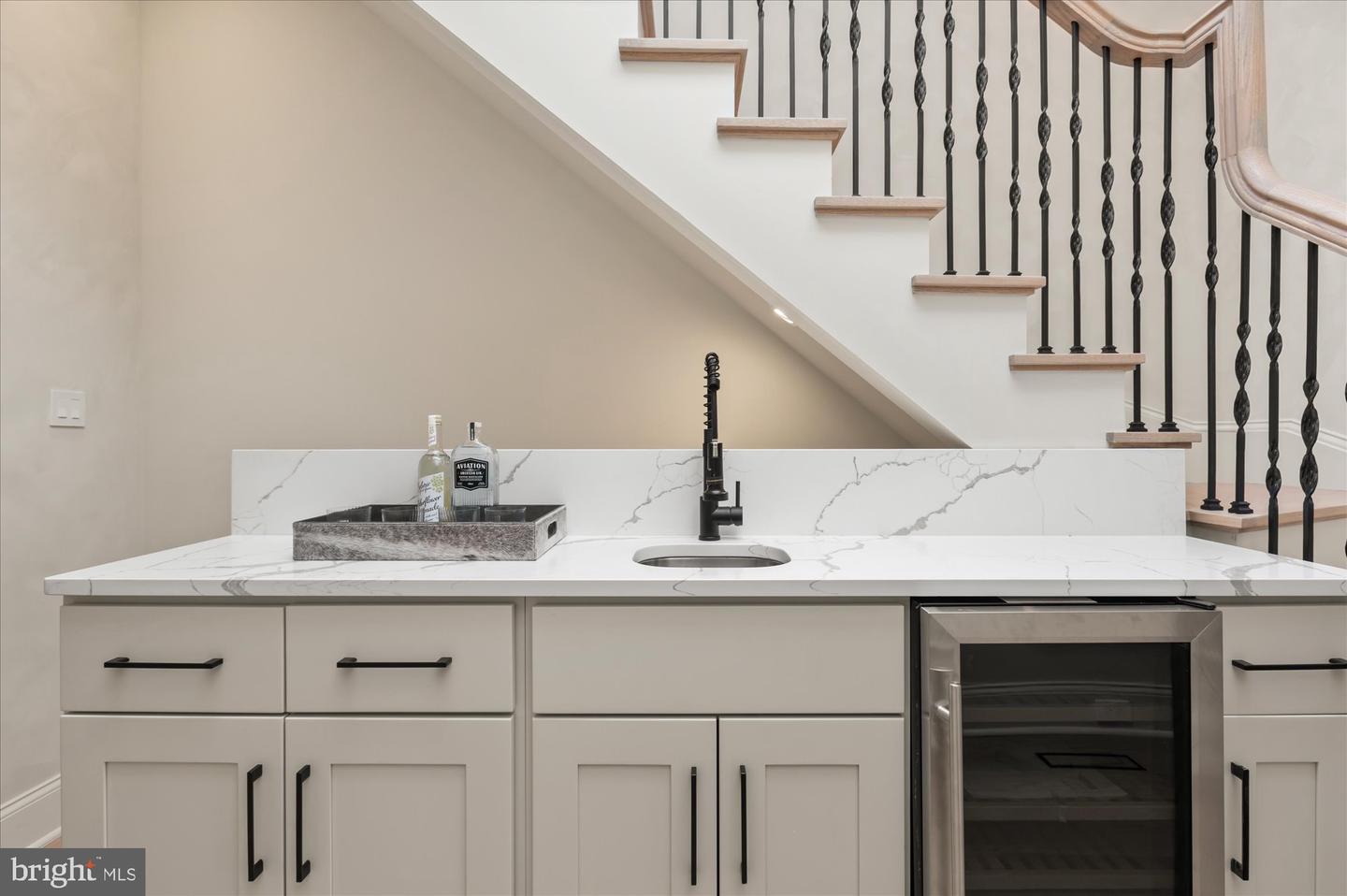 1115 RHODE ISLAND AVE NW, WASHINGTON, District Of Columbia 20005, 5 Bedrooms Bedrooms, ,4 BathroomsBathrooms,Residential,For sale,1115 RHODE ISLAND AVE NW,DCDC2220284 MLS # DCDC2220284