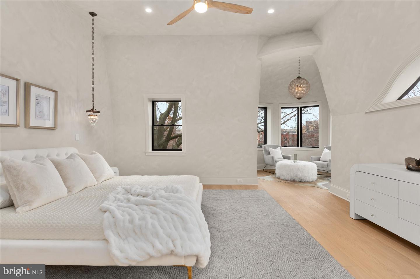 1115 RHODE ISLAND AVE NW, WASHINGTON, District Of Columbia 20005, 5 Bedrooms Bedrooms, ,4 BathroomsBathrooms,Residential,For sale,1115 RHODE ISLAND AVE NW,DCDC2220284 MLS # DCDC2220284
