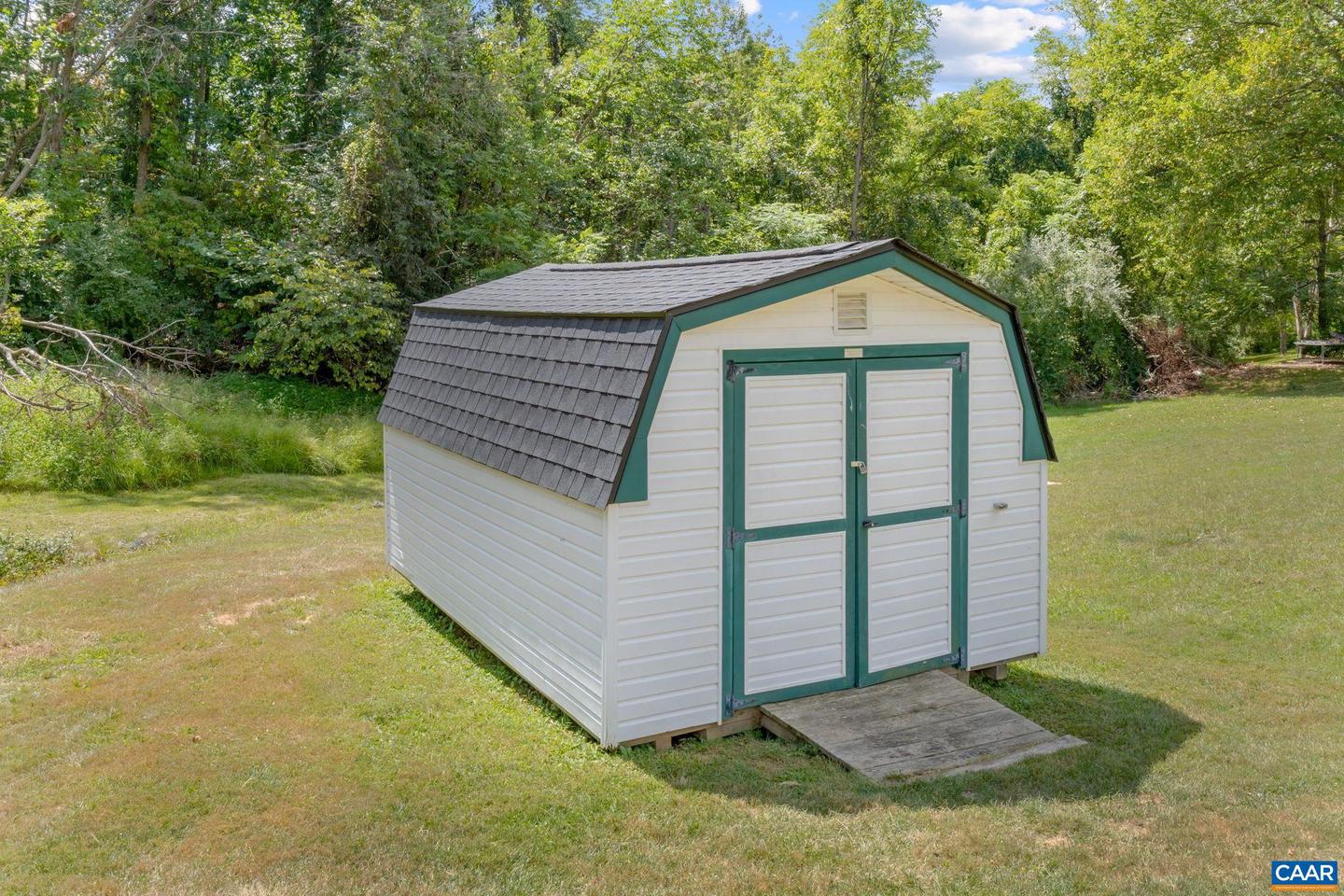 22 SINGING PINES LN, STAUNTON, Virginia 24401, 3 Bedrooms Bedrooms, ,2 BathroomsBathrooms,Residential,For sale,22 SINGING PINES LN,668581 MLS # 668581