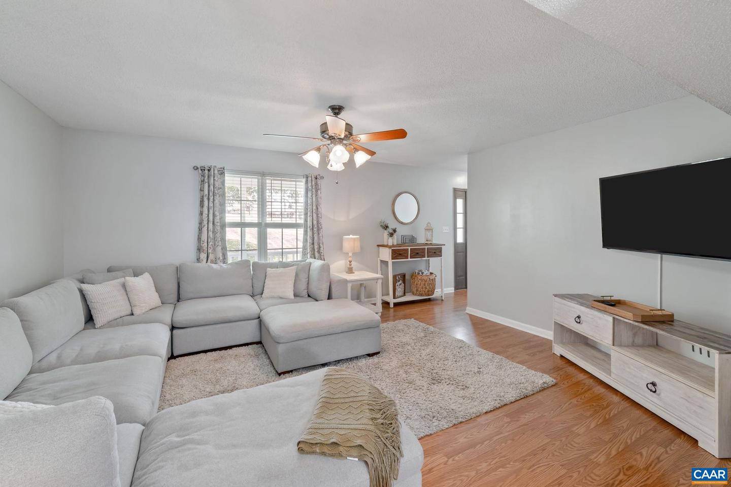 22 SINGING PINES LN, STAUNTON, Virginia 24401, 3 Bedrooms Bedrooms, ,2 BathroomsBathrooms,Residential,For sale,22 SINGING PINES LN,668581 MLS # 668581