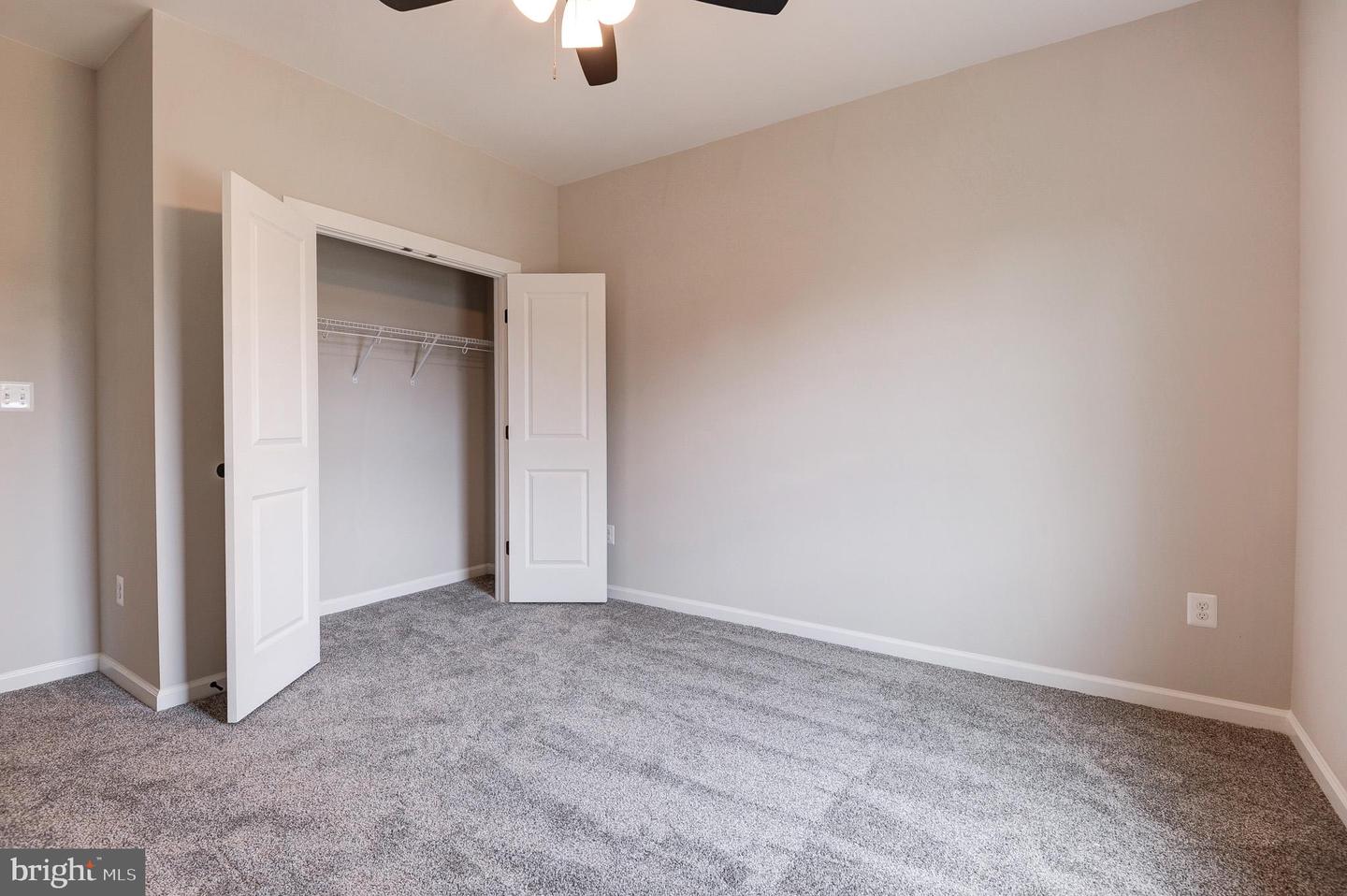 40 N BERLIN PIKE, LOVETTSVILLE, Virginia 20180, 4 Bedrooms Bedrooms, ,3 BathroomsBathrooms,Residential,For sale,40 N BERLIN PIKE,VALO2060454 MLS # VALO2060454