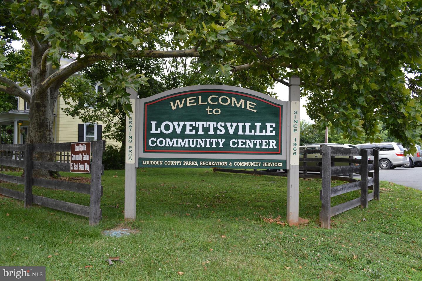 40 N BERLIN PIKE, LOVETTSVILLE, Virginia 20180, 4 Bedrooms Bedrooms, ,3 BathroomsBathrooms,Residential,For sale,40 N BERLIN PIKE,VALO2060454 MLS # VALO2060454