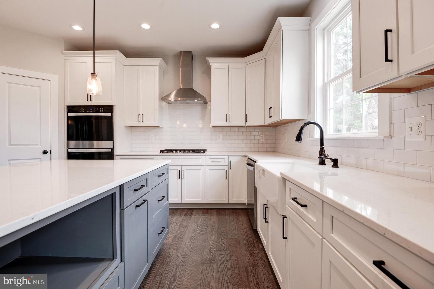 40 N BERLIN PIKE, LOVETTSVILLE, Virginia 20180, 4 Bedrooms Bedrooms, ,3 BathroomsBathrooms,Residential,For sale,40 N BERLIN PIKE,VALO2060454 MLS # VALO2060454