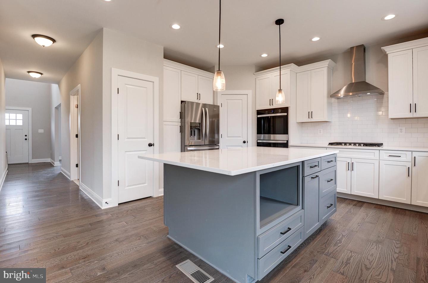 40 N BERLIN PIKE, LOVETTSVILLE, Virginia 20180, 4 Bedrooms Bedrooms, ,3 BathroomsBathrooms,Residential,For sale,40 N BERLIN PIKE,VALO2060454 MLS # VALO2060454