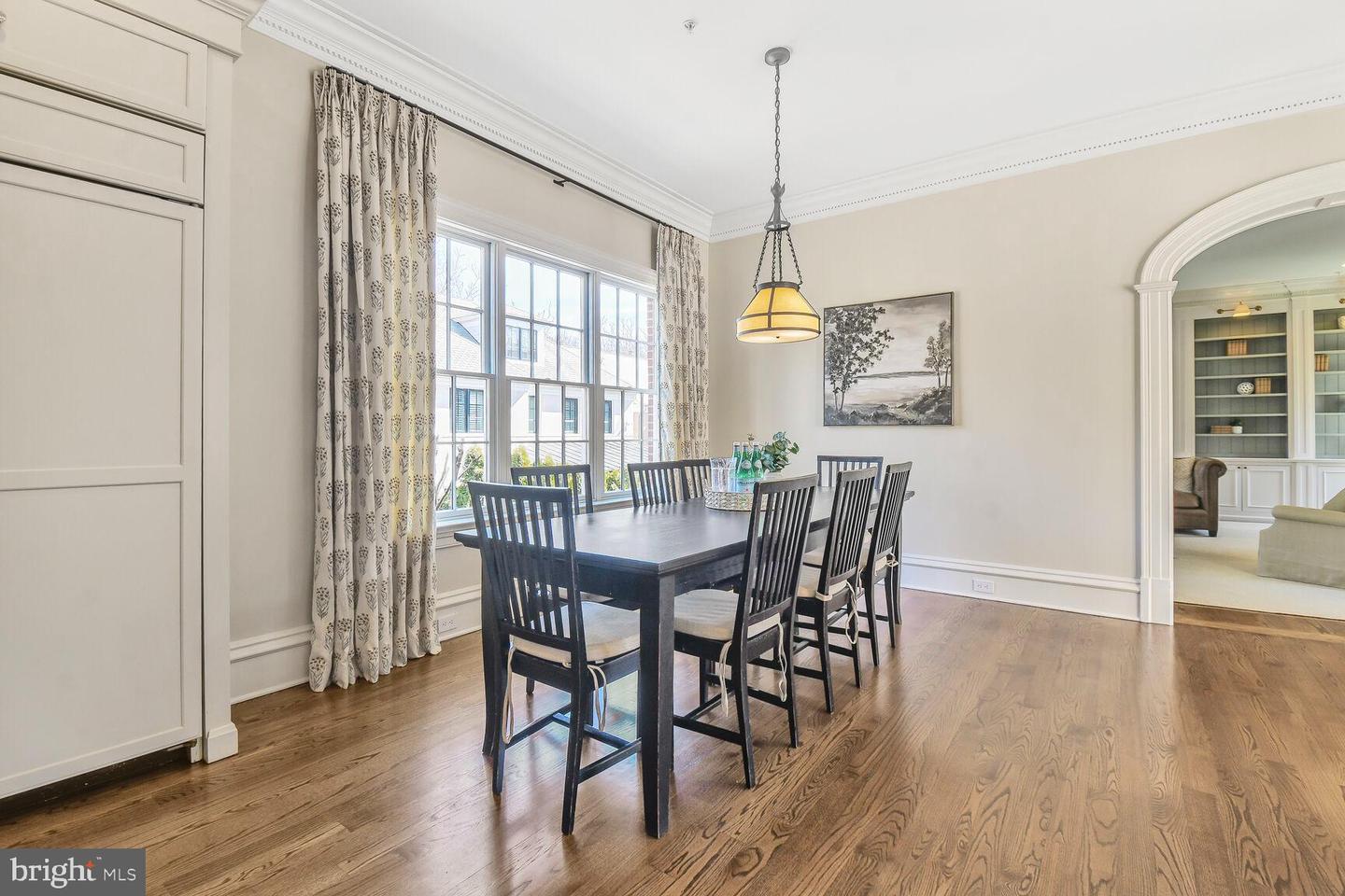 1935 FOXVIEW CIR NW, WASHINGTON, District Of Columbia 20007, 7 Bedrooms Bedrooms, ,5 BathroomsBathrooms,Residential,For sale,1935 FOXVIEW CIR NW,DCDC2191594 MLS # DCDC2191594