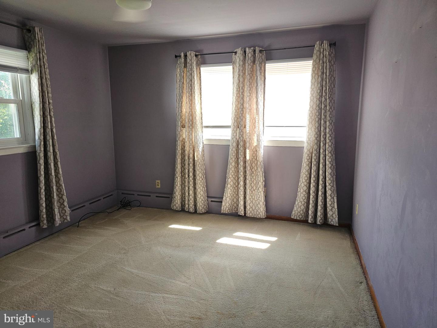 1321 WOODSIDE AVE, FRONT ROYAL, Virginia 22630, 3 Bedrooms Bedrooms, 7 Rooms Rooms,2 BathroomsBathrooms,Residential,For sale,1321 WOODSIDE AVE,VAWR2010696 MLS # VAWR2010696